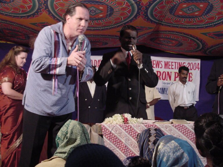 Preaching in India, 2002